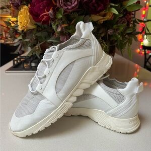 GIORGIO ARMANI White Men‘s Sneakers